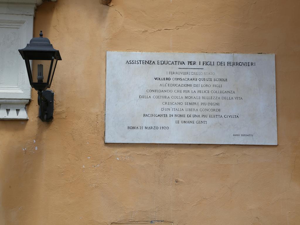 Guest House Trastevere Rome Bagian luar foto